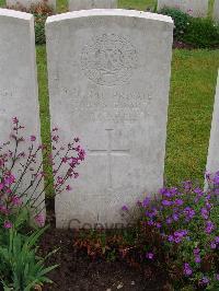 Etaples Military Cemetery - Stewart, John