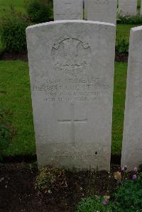 Etaples Military Cemetery - Stirton, Herbert Cox