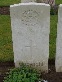 Etaples Military Cemetery - Stocks, James Frank