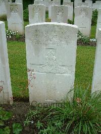 Etaples Military Cemetery - Stokes, Wesley