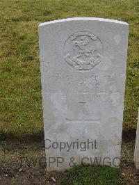 Etaples Military Cemetery - Stone, James