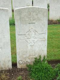 Etaples Military Cemetery - Stone, T