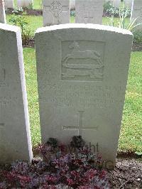 Etaples Military Cemetery - Stonehouse, James
