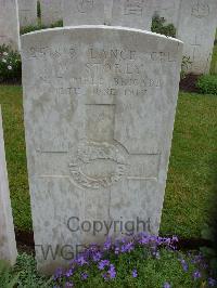 Etaples Military Cemetery - Storey, W