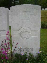 Etaples Military Cemetery - Street, Charles Edward
