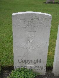 Etaples Military Cemetery - Stringer, Peter Smith