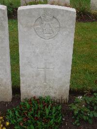 Etaples Military Cemetery - Stroud, Philip Leonard
