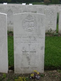 Etaples Military Cemetery - Struthers, Gavin James