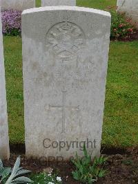 Etaples Military Cemetery - Surgey, Samuel