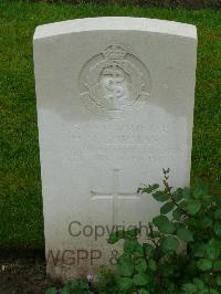 Etaples Military Cemetery - Surman, Harold Victor