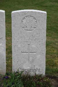 Etaples Military Cemetery - Surman, John Charles