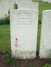 Etaples Military Cemetery - Sutch, G