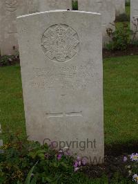 Etaples Military Cemetery - Sutherland, John