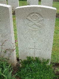 Etaples Military Cemetery - Sutherland, Thomas Cannon