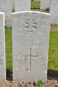 Etaples Military Cemetery - Sutton, Robert Augustine