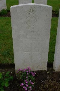 Etaples Military Cemetery - Swan, Sidney Horace