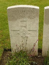 Etaples Military Cemetery - Swan, William