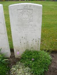 Etaples Military Cemetery - Swann, G