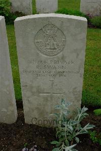 Etaples Military Cemetery - Swann, Roland
