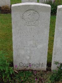 Etaples Military Cemetery - Swannell, Ralph