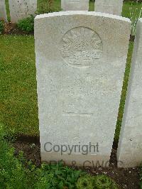 Etaples Military Cemetery - Syvret, Arthur John