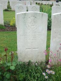 Etaples Military Cemetery - Taberner, Thomas