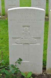 Etaples Military Cemetery - Tait, James