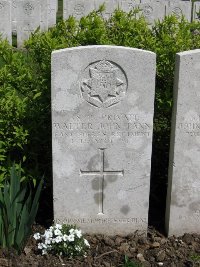 Etaples Military Cemetery - Tann, Walter John