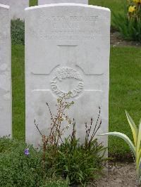Etaples Military Cemetery - Tate, Charles