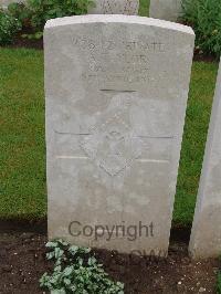 Etaples Military Cemetery - Taylor, A