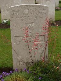 Etaples Military Cemetery - Taylor, Albert Ernest