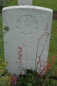 Etaples Military Cemetery - Taylor, Edward Graham