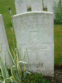 Etaples Military Cemetery - Taylor, F W