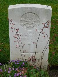 Etaples Military Cemetery - Taylor, J