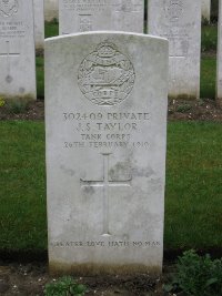 Etaples Military Cemetery - Taylor, John Smith