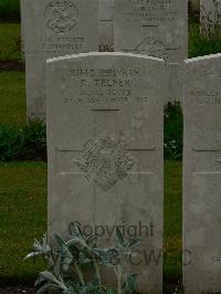 Etaples Military Cemetery - Telfer, Robert