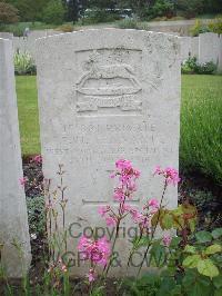 Etaples Military Cemetery - Tennant, P H