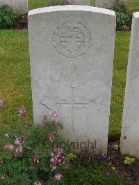 Etaples Military Cemetery - Tewson, E