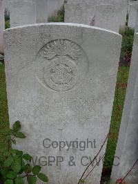 Etaples Military Cemetery - Thomas, Gwyn