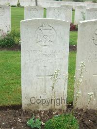Etaples Military Cemetery - Thomas, Henry George