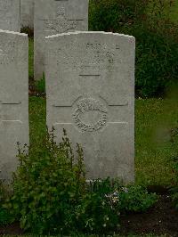 Etaples Military Cemetery - Thompson, Melbourne