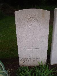 Etaples Military Cemetery - Thulo, Salatiel