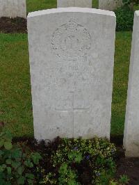 Etaples Military Cemetery - Tilbury, G