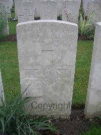 Etaples Military Cemetery - Tochrane, J
