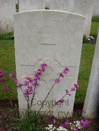 Etaples Military Cemetery - Tomkins, H