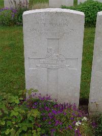Etaples Military Cemetery - Tomlin, John Thomas