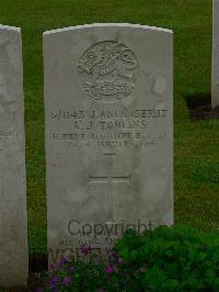 Etaples Military Cemetery - Tomlins, Arthur John