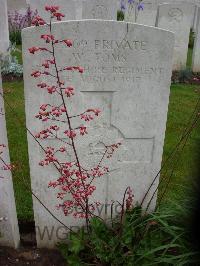 Etaples Military Cemetery - Toms, W
