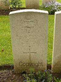 Etaples Military Cemetery - Tomsett, Albert Ernest Standen