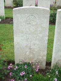 Etaples Military Cemetery - Tooley, William Henry